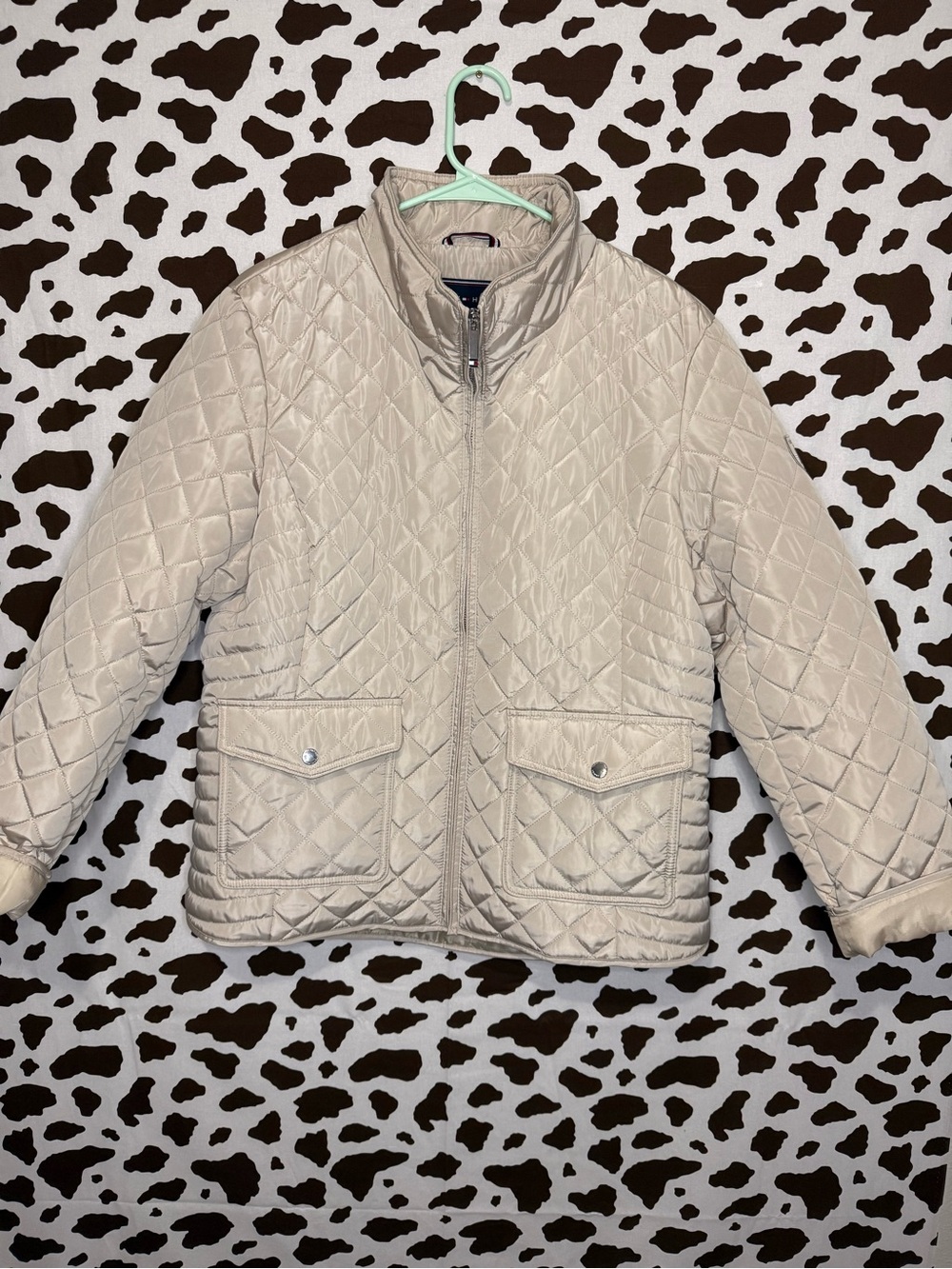 Tommy Hilfiger women's beige quilted short zip jacket, long sleeve, size L